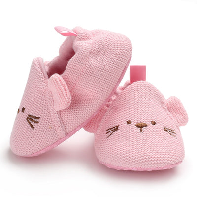 Cuddly knitted animal baby shoes