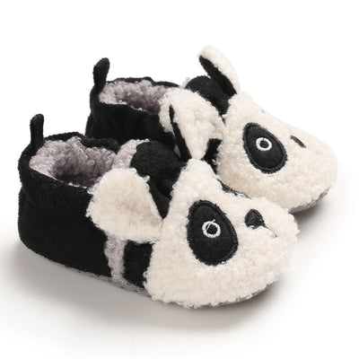 Cuddly knitted animal baby shoes